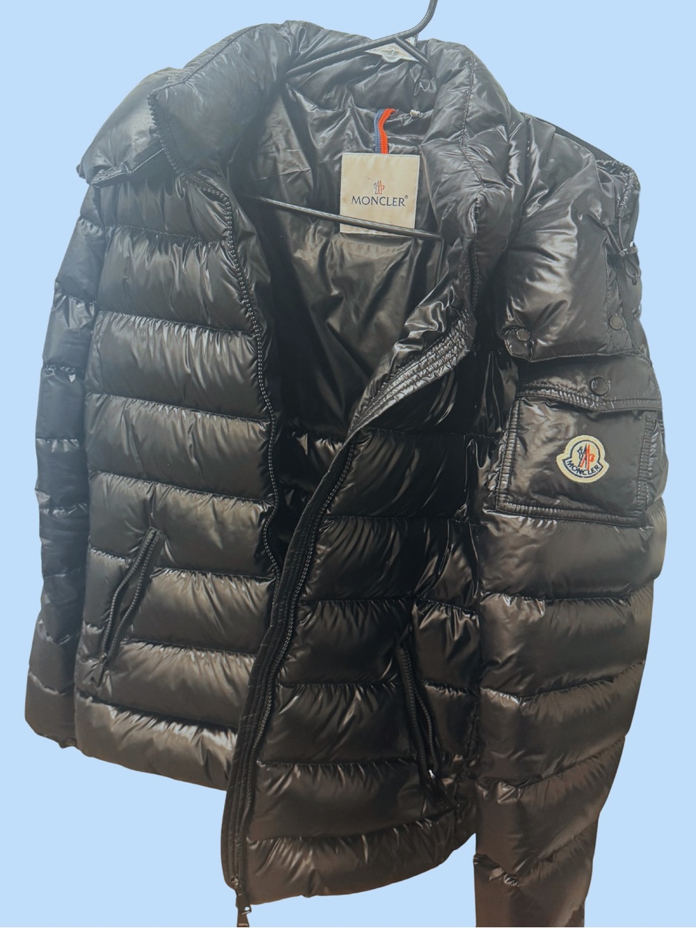 ✨MINT! 💯% Authentic MONCLER Down Jacket w/ Detachable Hood ✨